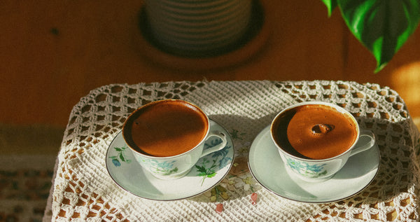 Która kawa jest zdrowsza: rozpuszczalna czy parzona?